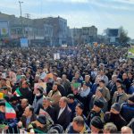 حضور و همراهی نسل های قدیم و جدید انقلاب در راهپیمایی تماشایی ۲۲بهمن + تصاویر